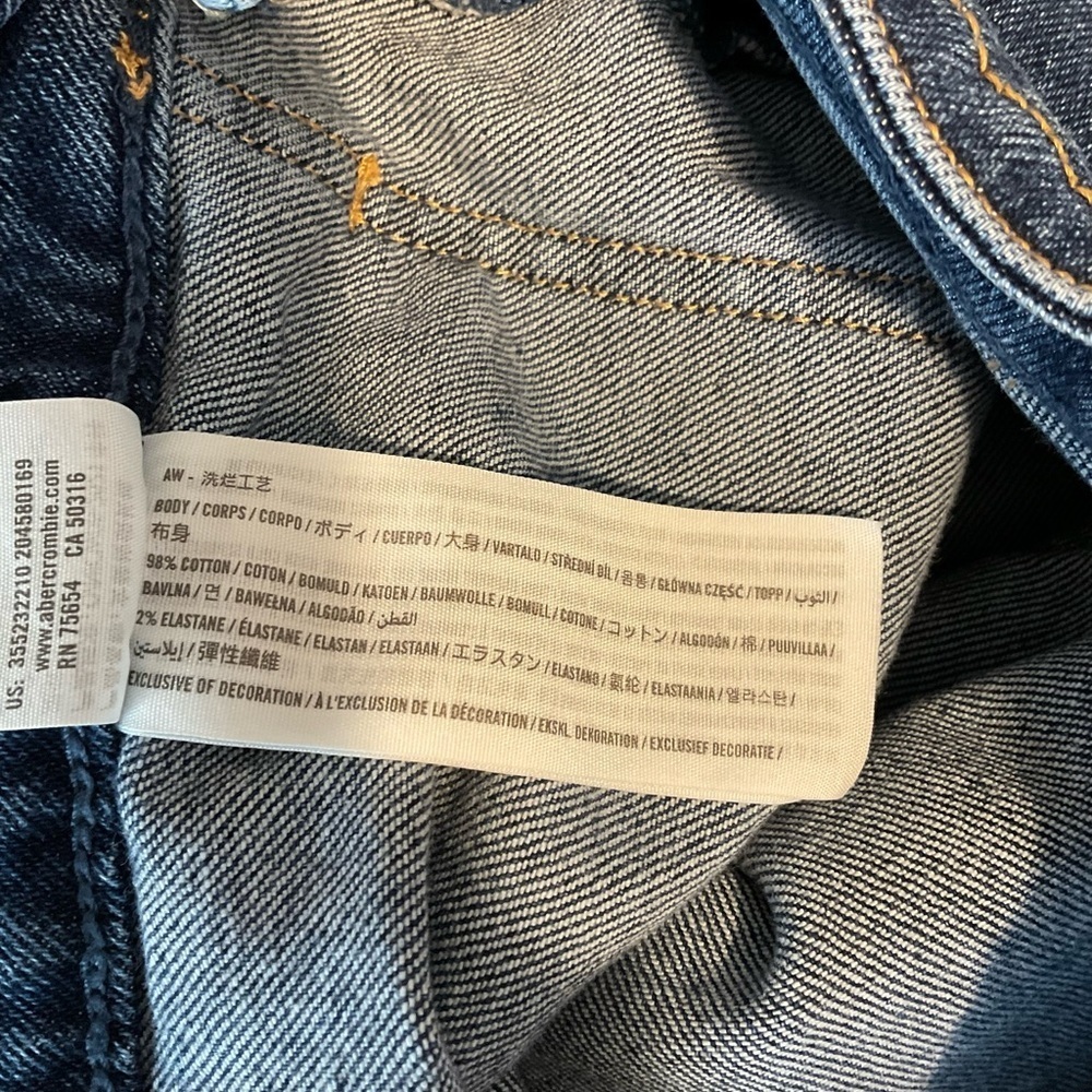 Hollister High Rise Blue Jeans Utility Style - Picture 5 of 6